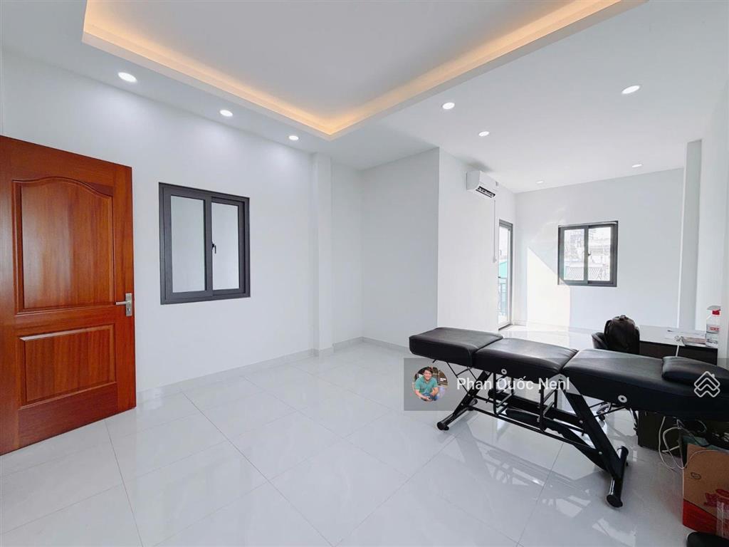 Nhà 4 tầng hẻm xe hơi thông chỉ 5 phút đến aeon mall và parc mall  117m2 (nở hậu)  giá 16,8 tỷ