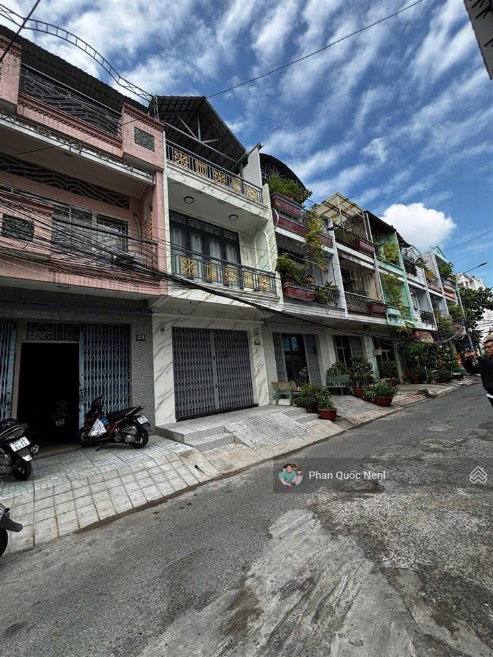 Gấp bán đi mỹ định cư  65m2(4x14)giá 8,9 tỷ  tạ quang bửu, quận 8  nhà trong kdc phân lô