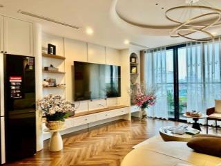Bán căn 2pn 82m giá tốt the park home nhỉnh 8 tỷ, tầng trung ban công đông nam cực thoáng