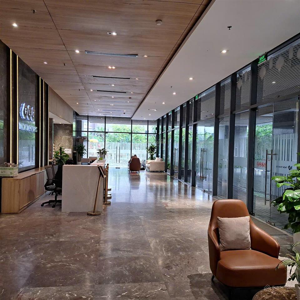 Bán nhanh căn góc trục hoa hậu view hồ tây chung cư flc 265 cg, 125.4m tầng cao sổ đỏ lâu dài