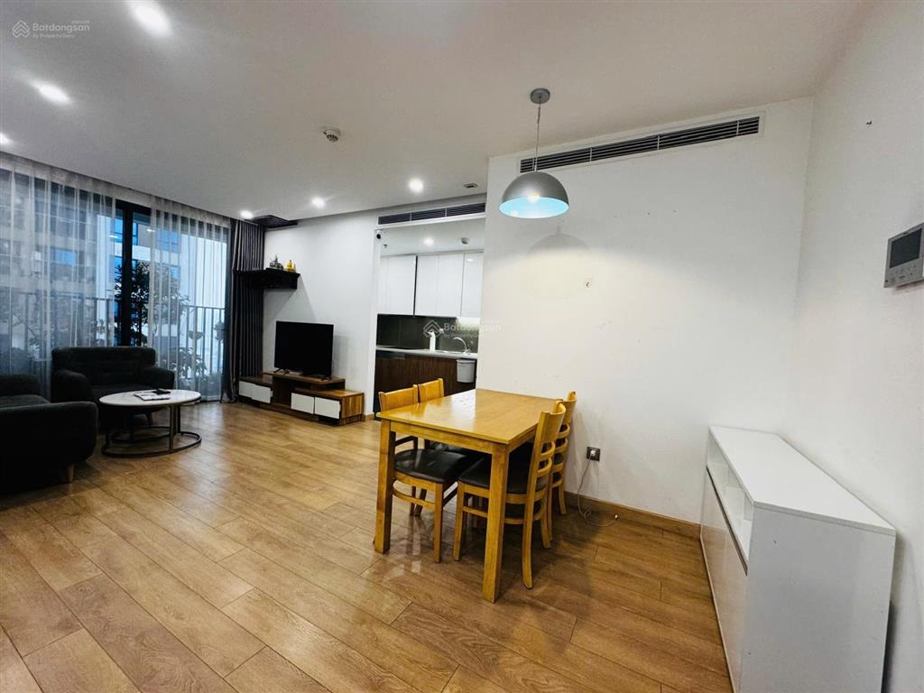 Giá siêu tốt 6th element  căn 60m2 chỉ 6,98 tỷ, tầng cao hướng nam, lại sẵn nội thất vào ở ngay