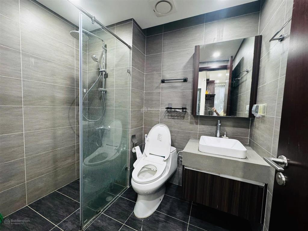 Giá siêu tốt 6th element  căn 60m2 chỉ 6,98 tỷ, tầng cao hướng nam, lại sẵn nội thất vào ở ngay