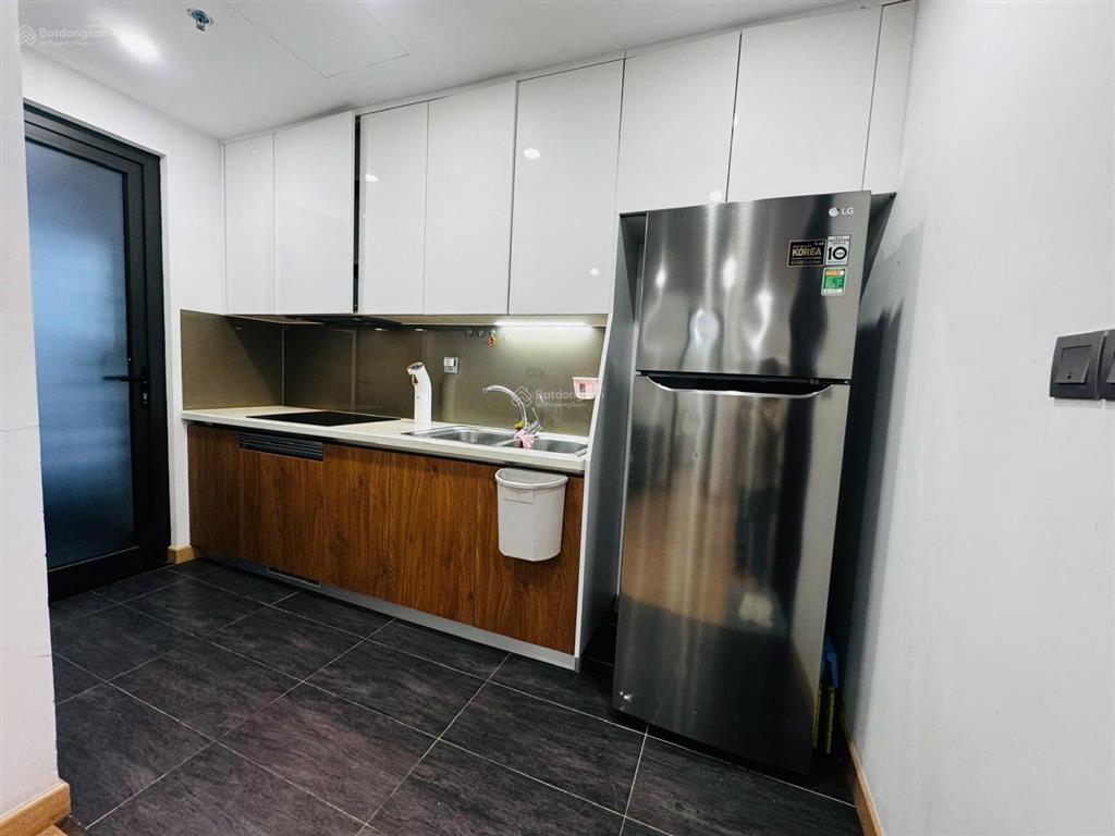Giá siêu tốt 6th element  căn 60m2 chỉ 6,98 tỷ, tầng cao hướng nam, lại sẵn nội thất vào ở ngay