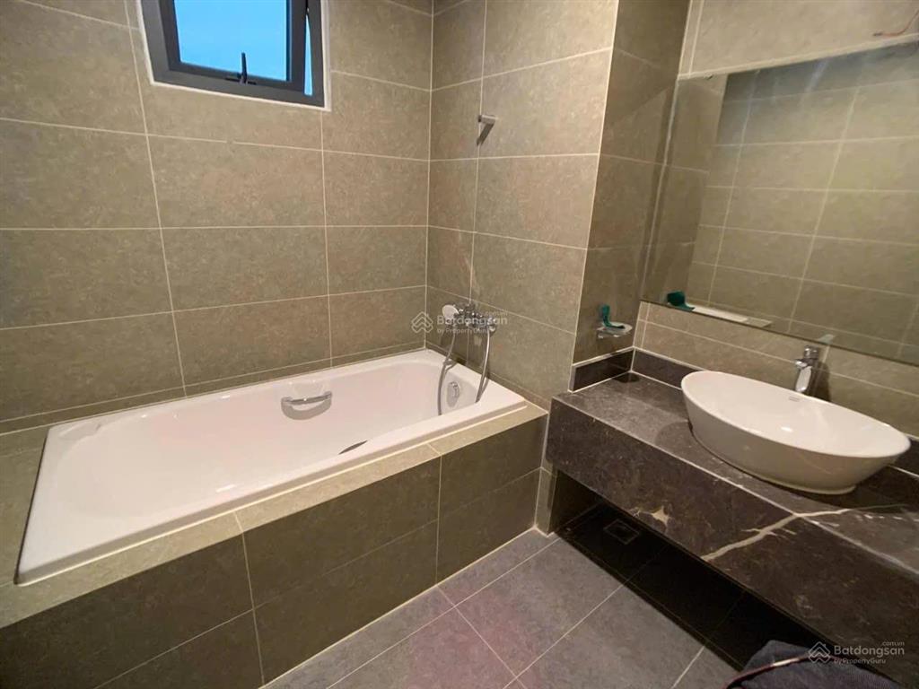 Chị gái em bán căn 2pn 96.8m hướng mát, tặng full nội thất, sẵn sổ đỏ lâu dài giá chỉ hơn 9 tỷ
