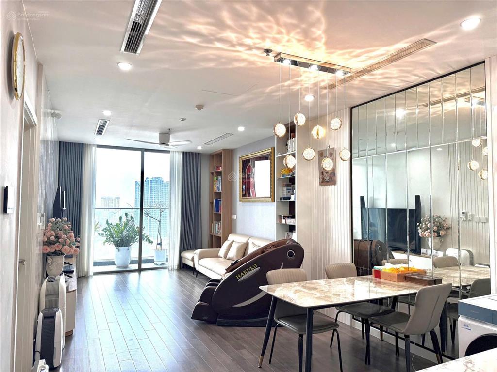 Chỉ hơn 10 tỷ sở hữu căn 108.6m tầng đẹp hướng mát view thoáng sổ đỏ lâu dài có slot ô tô