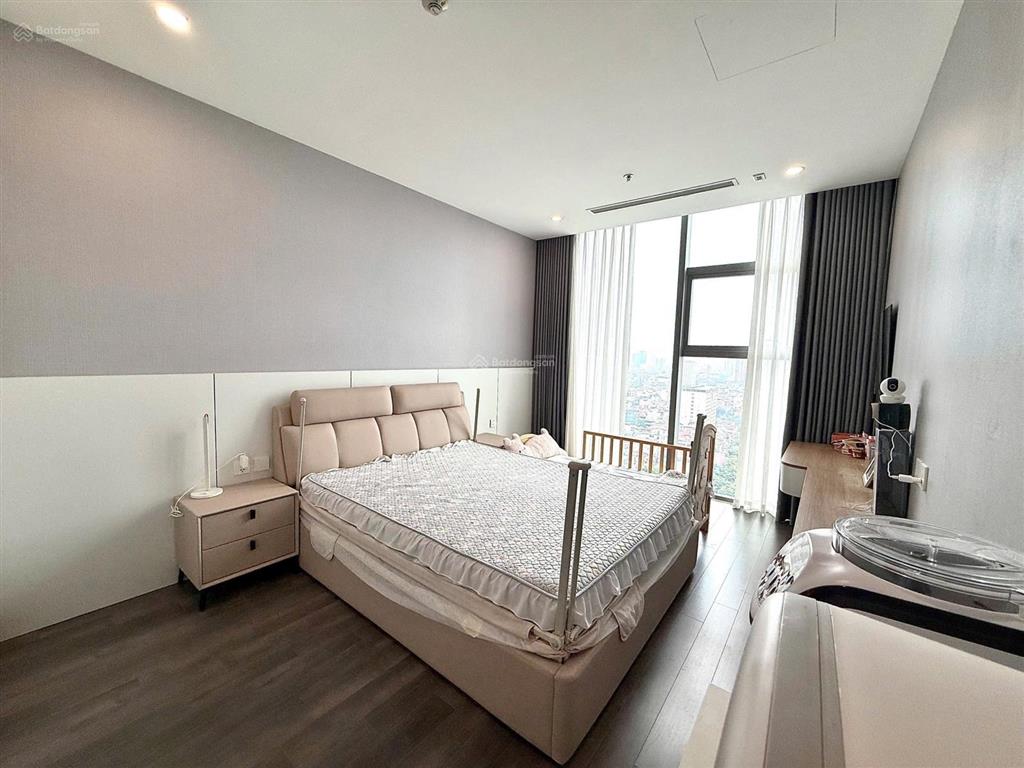 Chỉ hơn 10 tỷ sở hữu căn 108.6m tầng đẹp hướng mát view thoáng sổ đỏ lâu dài có slot ô tô