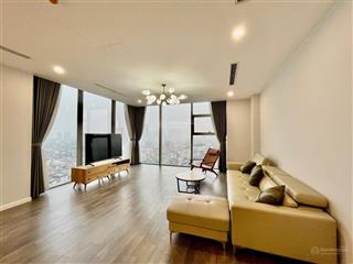 Bán siêu phẩm 131.5m giá tốt the nine chỉ hơn 12 tỷ tầng trung tặng full nội thất