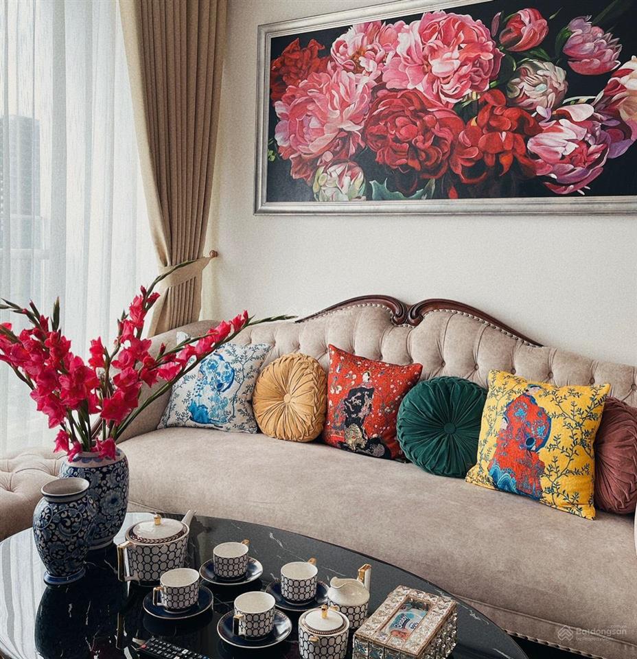 Bán căn hộ 114m2 3n2wc 11 tỷ tầng trung view cực đẹp nội thất đầy đủ có sổ tại hoàng thành pearl