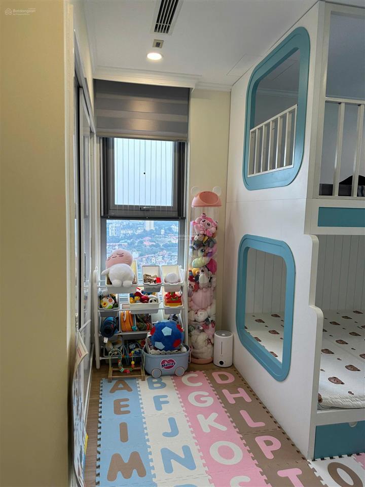 Nhà đẹp chỉ việc ở 122m2 4n2wc nội thất như ảnh view đẹp sẵn sổ hỗ trợ bank giá chào 15,x tỉ
