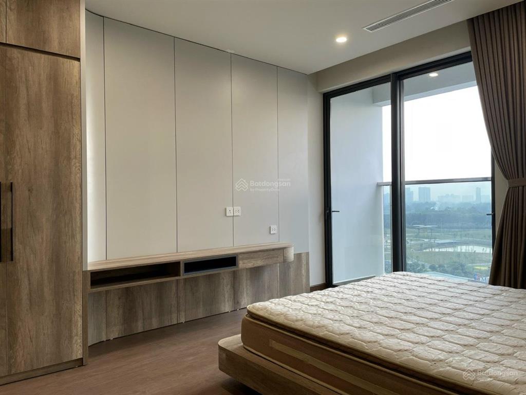 Chủ thiện chí và hiểu thị trường căn góc view hồ 112m2 3n2wc tầng trung full nội thất xịn 12 tỉ