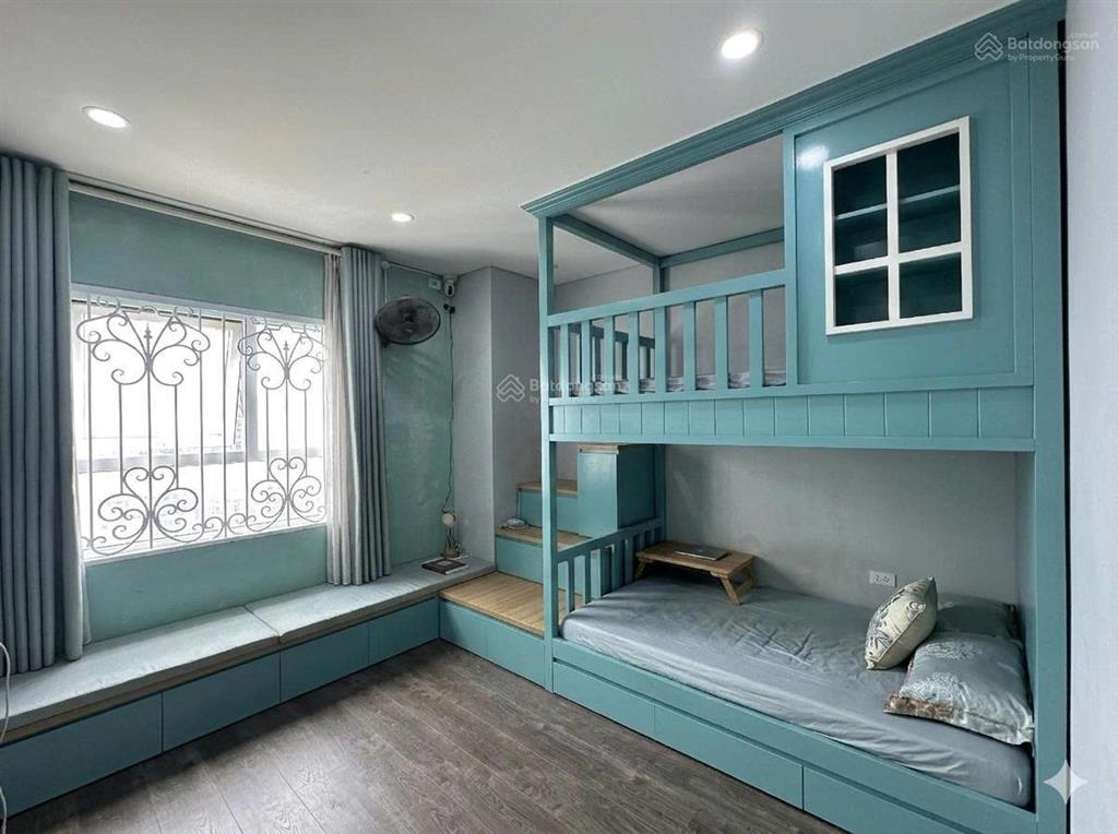 Giá giảm sâu 64tr/m2 căn hộ 17t5 hoàng đạo thuý 151m2 3n3wc tầng trung đẹp ban công đn mát lạnh