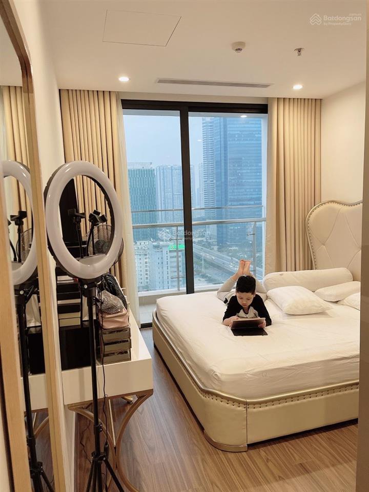 Bán căn hộ 107m2 3n2wc 8,5 tỷ tầng trung view cực đẹp nội thất đầy đủ có sổ tại hoàng thành pearl