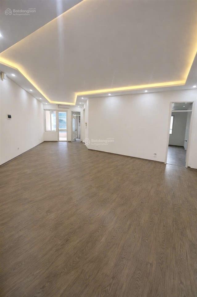 Giá giảm sâu căn hộ 17t5 hoàng đạo thuý 151m2 3n3wc tầng trung đẹp ban công đn mát lạnh giá 9,2 tỉ
