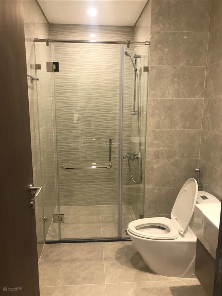 Giá giảm sâu căn hộ 68m2 2n2wc tầng cao tòa w3 sổ đỏ lâu dài giá chỉ 5,8 tỉ 0961 899 ***