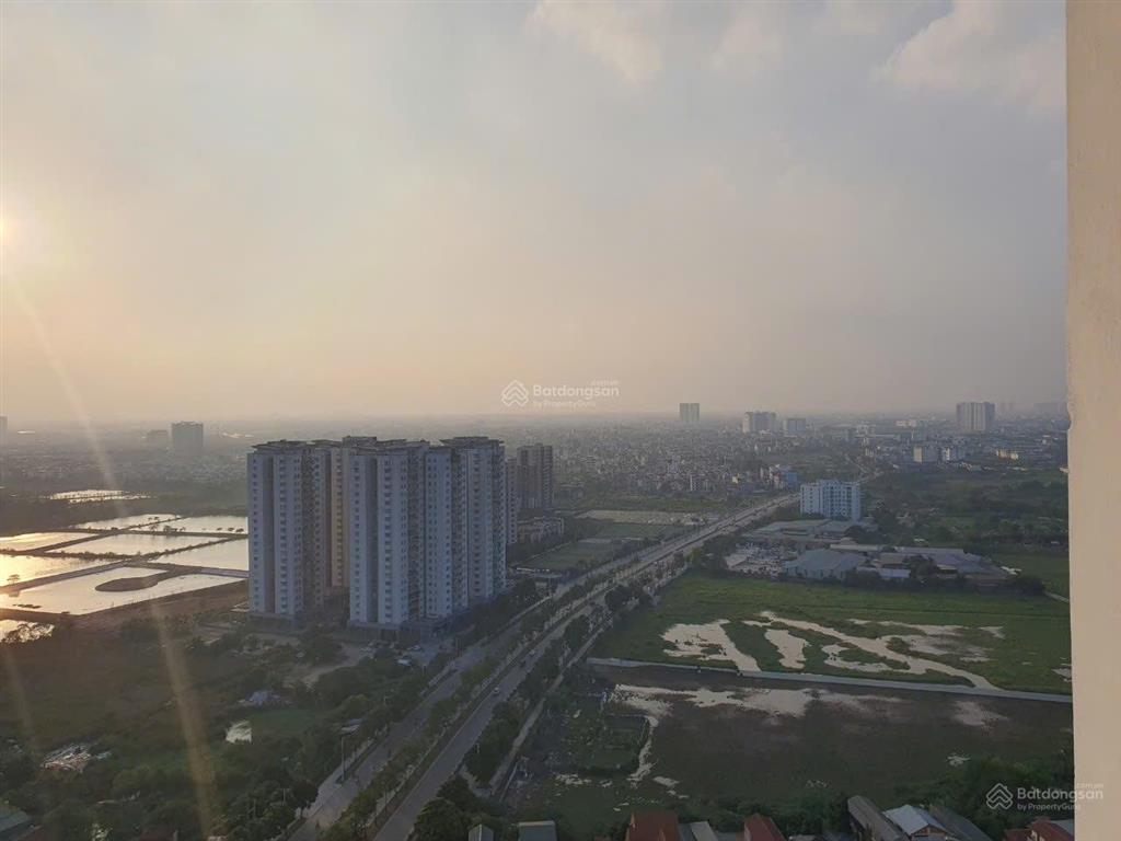 Bể bank cắt lỗ căn 135m2 3n3wc tầng trung view đẹp sẵn sổ đỏ giao dịch đc luôn giá 60tr/m2 cực rẻ