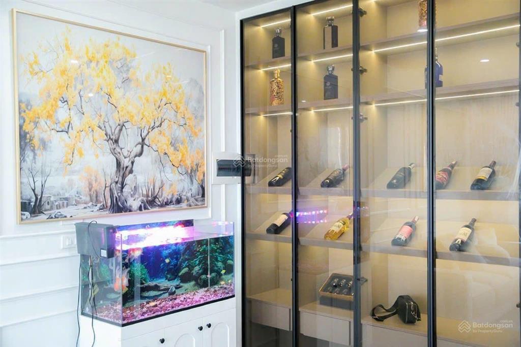 Bán căn hộ 3pn, 2wc tại hong kong tower, giá cực chất 9,9 tỷ, 117m2, view đẹp sẵn sổ đỏ và slot oto