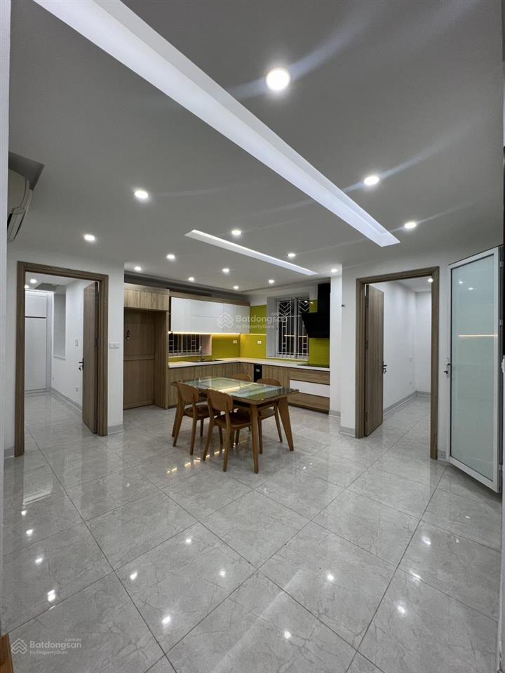 Bán chung cư đường dương đình nghệ, cầu giấy, hà nội, 100m2, 3 phòng ngủ 6,7 tỷ