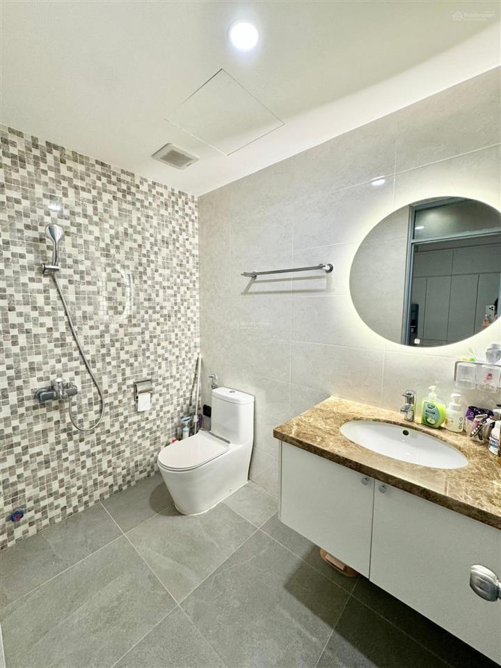 Bán chung cư siêu rẻ tòa 17t đô thị trung hòa  nhân chính, 9,6 tỷ, 151m2, 3 phòng ngủ