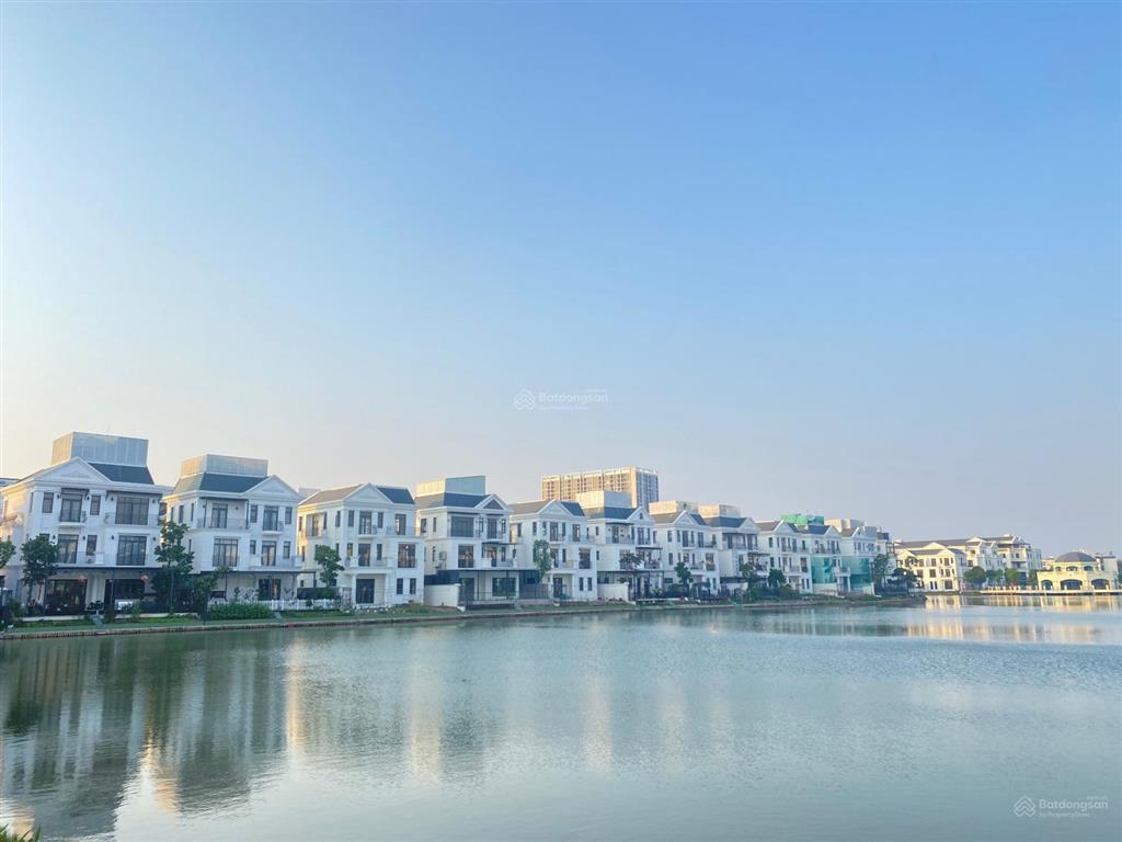 Bán biệt thự đơn lập view hồ vip nhất dự án 350m2, mặt tiền 25m, chỉ 39 tỷ, nơi ở khẳng định vị thế