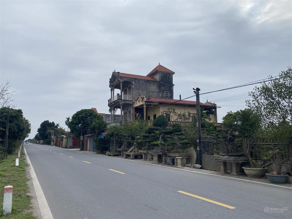 Bán nhà mặt đường 975 view sông, sát ngã tư đường 68m, 400m2, giá đầu tư 6.9 tỷ