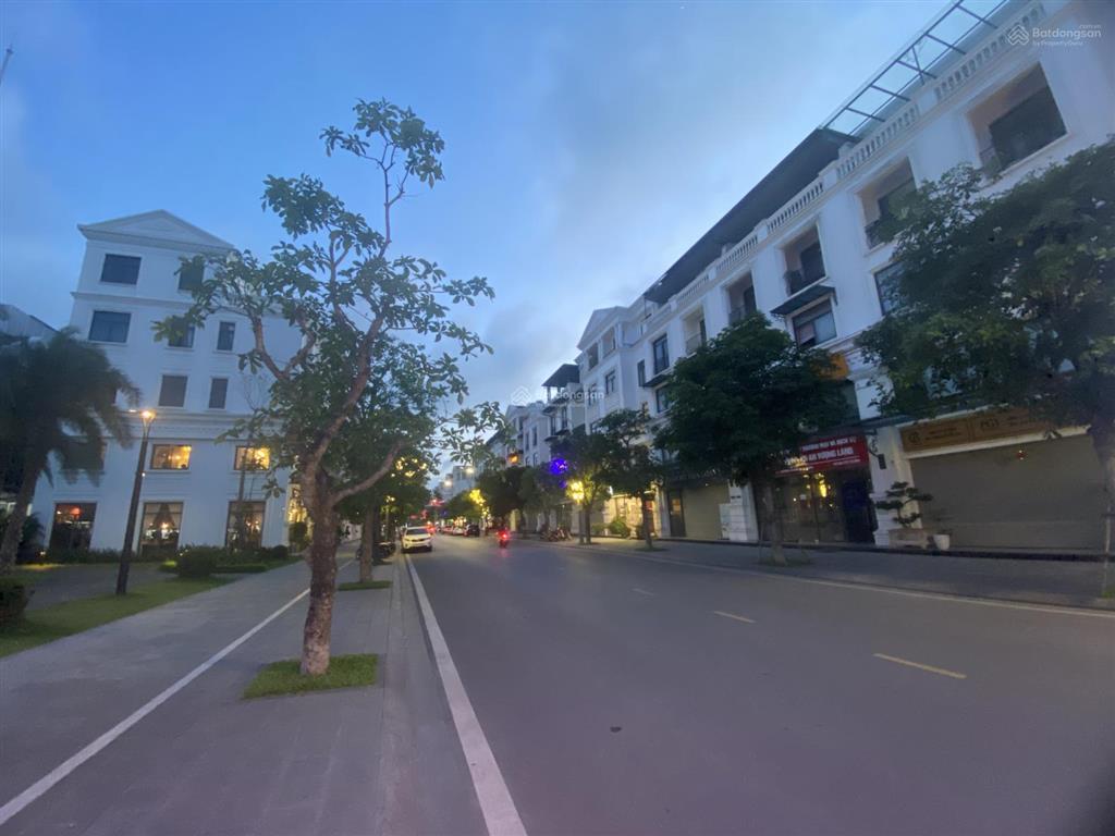 Căn xẻ khe giá hời dự án, 120m2, chỉ 15,9 tỷ, hoàn thiện nội thất thang máy, dòng tiền 60 tr/tháng