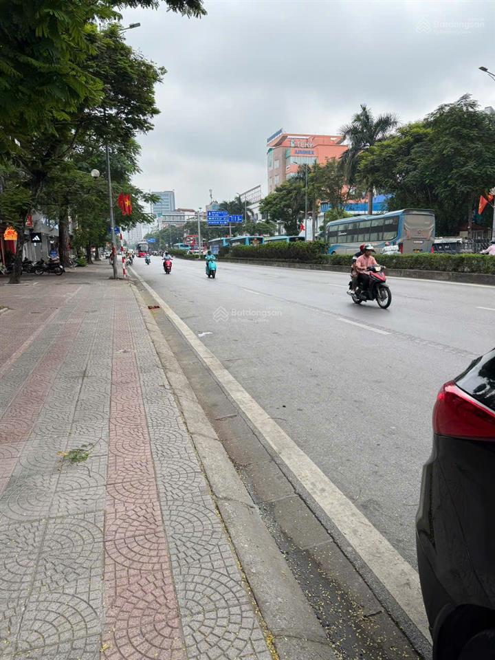 Bán đất mặt phố nguyễn văn cừ long biên 957m2 mt 59m hiếm  3 mặt thoáng  có gpxd  giá chỉ 86 tỷ