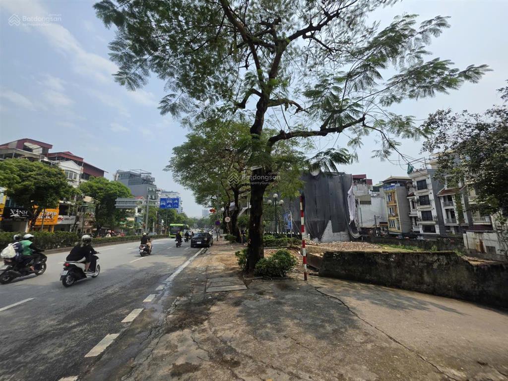 Bán đất mặt phố nguyễn văn cừ long biên 957m2 mt 59m hiếm  3 mặt thoáng  có gpxd  giá chỉ 86 tỷ