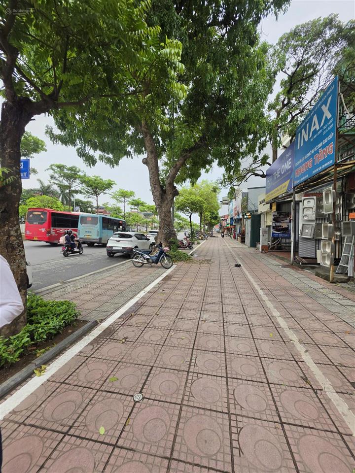 Bán nhà mặt phố ngô gia tự, long biên  lô góc  65,2m²  vỉa hè 8m kinh doanh tốt  chỉ 16,6 tỷ