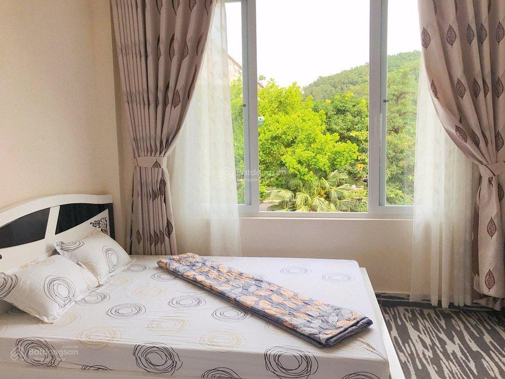 Cần bán khách sạn mặt phố vườn đào trung tâm bãi cháy, hạ long dòng tiền khủng giá chỉ 8,5 tỷ