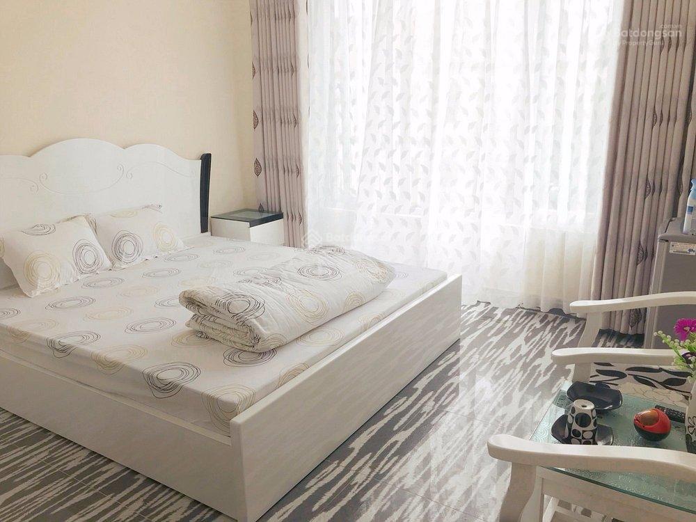 Cần bán khách sạn mặt phố vườn đào trung tâm bãi cháy, hạ long dòng tiền khủng giá chỉ 8,5 tỷ