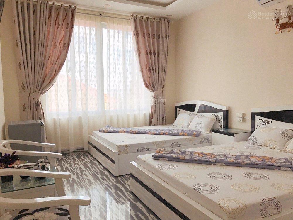 Cần bán khách sạn mặt phố vườn đào trung tâm bãi cháy, hạ long dòng tiền khủng giá chỉ 8,5 tỷ