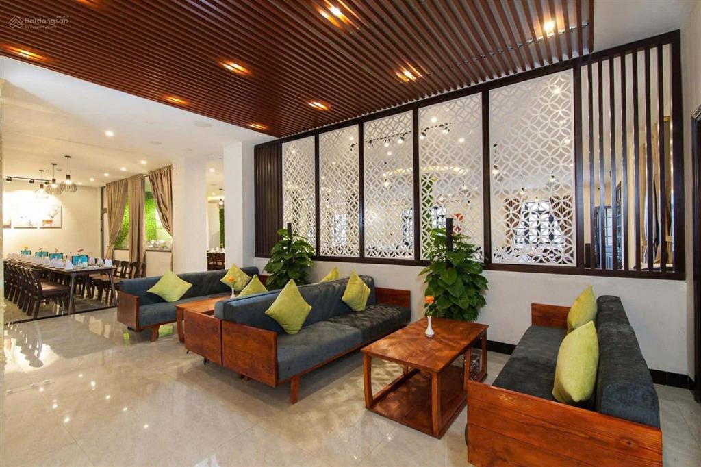 Bán khách sạn 3 sao trung tâm sapa 50 phòng sang trọng  vị trí vàng, dòng tiền sẵn  chỉ 235 tỷ