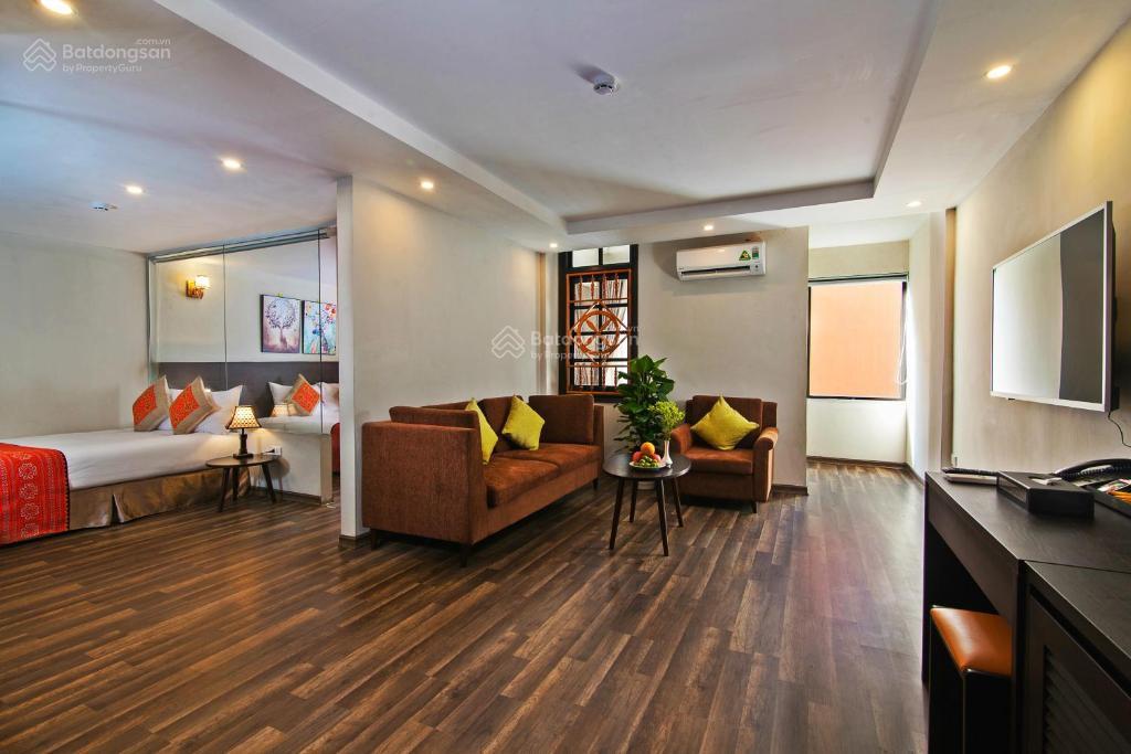 Bán khách sạn 3 sao trung tâm sapa 50 phòng sang trọng  vị trí vàng, dòng tiền sẵn  chỉ 235 tỷ