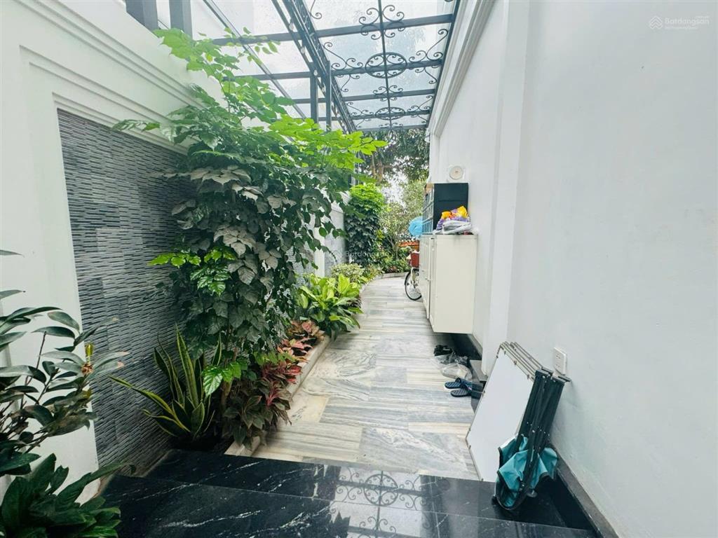 Bán biệt thự song lập khu tulip  vinhomes riverside harmony  view hồ 12.5ha  nội thất sang trọng
