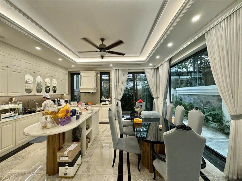 Bán biệt thự song lập khu tulip  vinhomes riverside harmony  view hồ 12.5ha  nội thất sang trọng