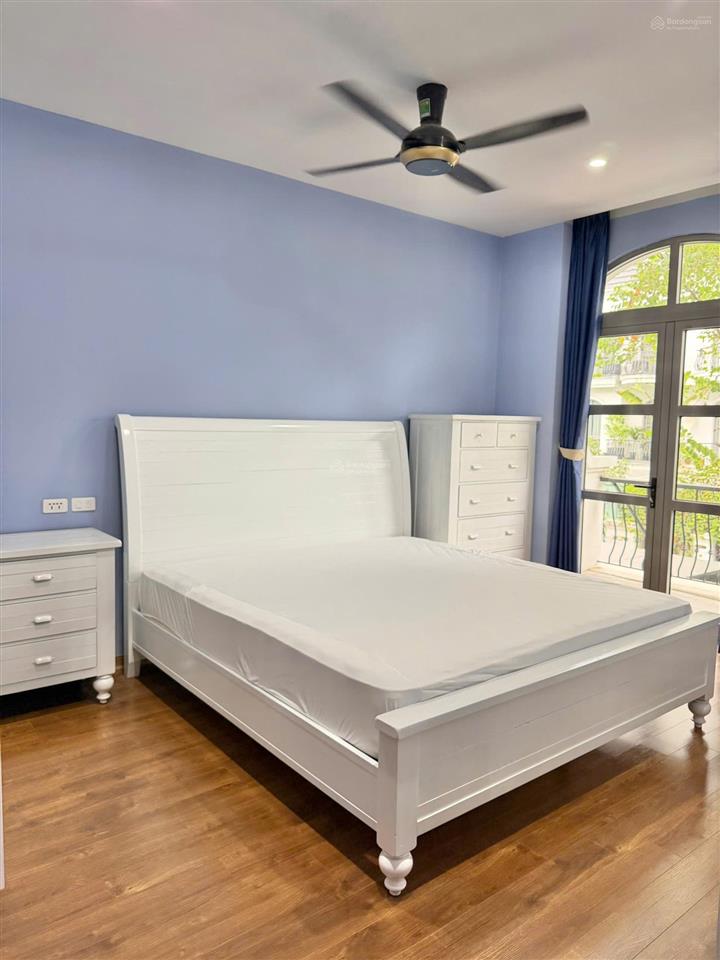 Chính chủ bán biệt thự liền kề vinhomes riverside  the harmony  khu phong lan, 96m2, nội thất đẹp