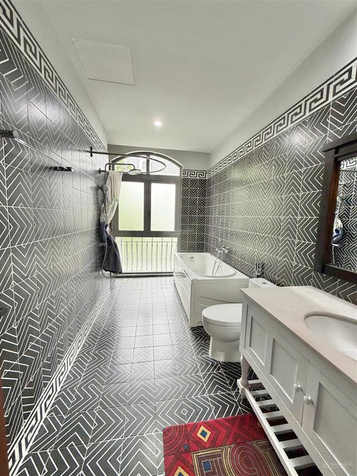 Chính chủ bán biệt thự liền kề vinhomes riverside  the harmony  khu phong lan, 96m2, nội thất đẹp