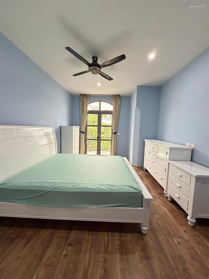 Chính chủ bán biệt thự liền kề vinhomes riverside  the harmony  khu phong lan, 96m2, nội thất đẹp