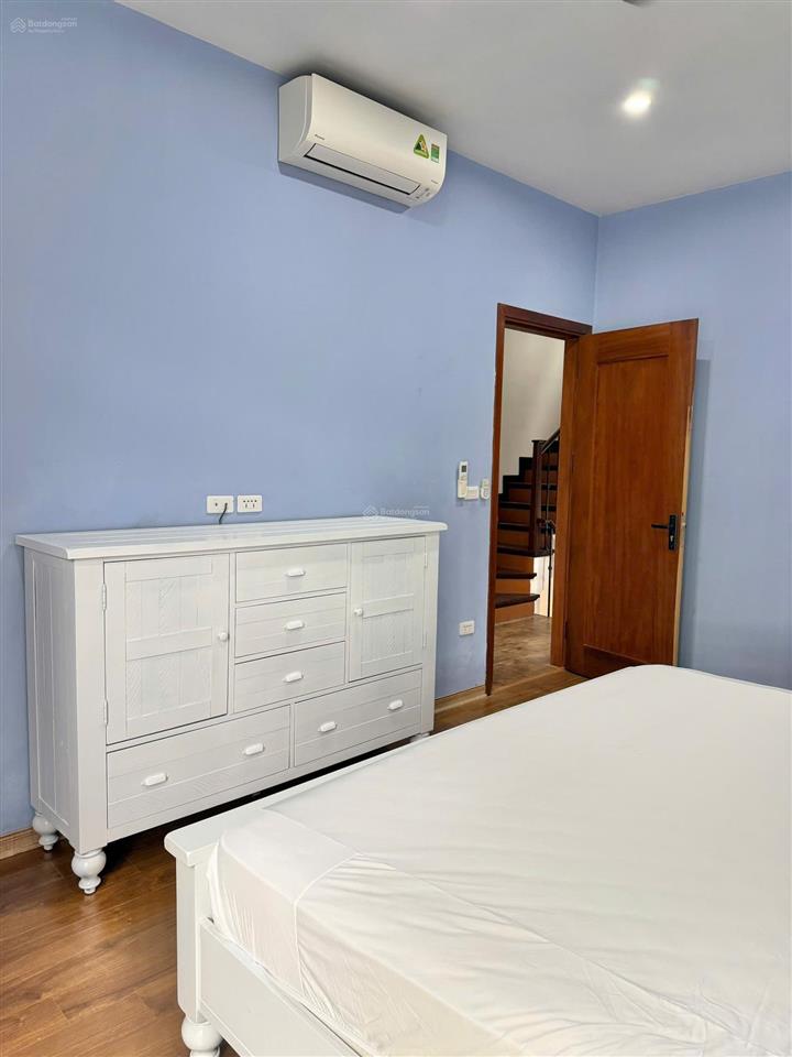 Chính chủ bán biệt thự liền kề vinhomes riverside  the harmony  khu phong lan, 96m2, nội thất đẹp