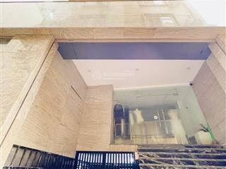 Siêu vip ccmn trần duy hưng 160m 8 tầng 8m mặt tiền  1.5 tỷ/năm  30m ra mặt phố nhà mới full đồ