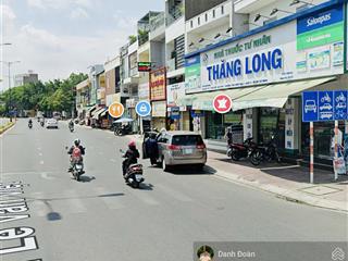 Nhà 4 tầng mt trục cắt ngang lê văn việt 11x24m full đất odt không có căn thứ 2 so sánh