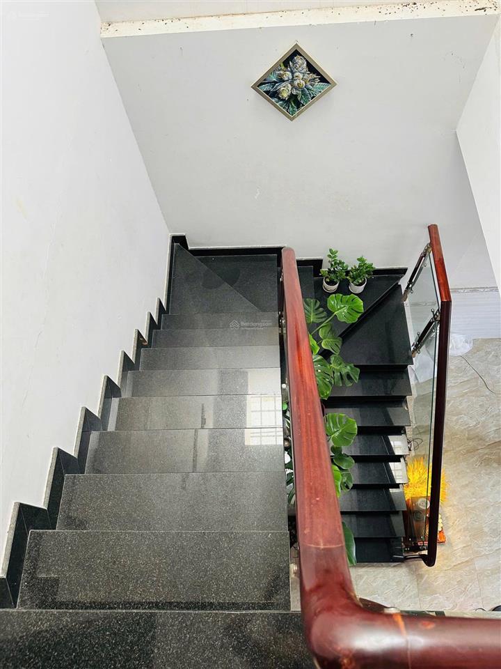 Cho thuê mt nhà trục chính kdc đặng gia phát  2pn 3wc  2 tầng sân thượng  vừa ở & kinh doanh