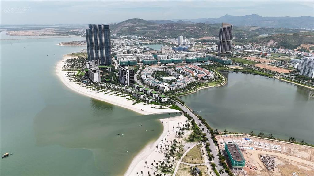 Studio đông nam tầng cao  căn hộ mặt biển aria bay hạ long  chiết khấu 20%  có vay ngân hàng