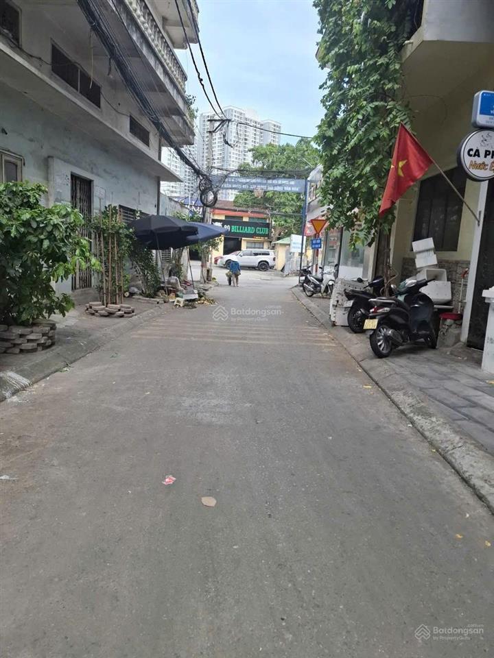 Cho thuê chcc 84 lĩnh nam, 90m, giá 8 triệu/ th , 2 ngủ, 1 wc, full nội thất, tầng 5, nhà mới.