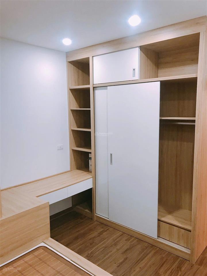 Cho thuê chcc k35 tân mai, 90m, 14 triệu/th, 3 ngủ, 2 wc, full nội thất, nhà mới, thoáng