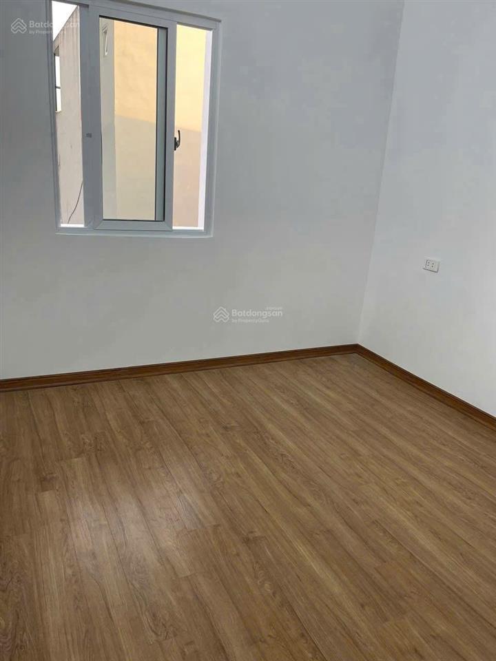 Cho thuê nhà nguyễn khoái 60mx3 tầng, 11 triệu/th, 4 ngủ, full nội thất, gần udic và đh kd& cn