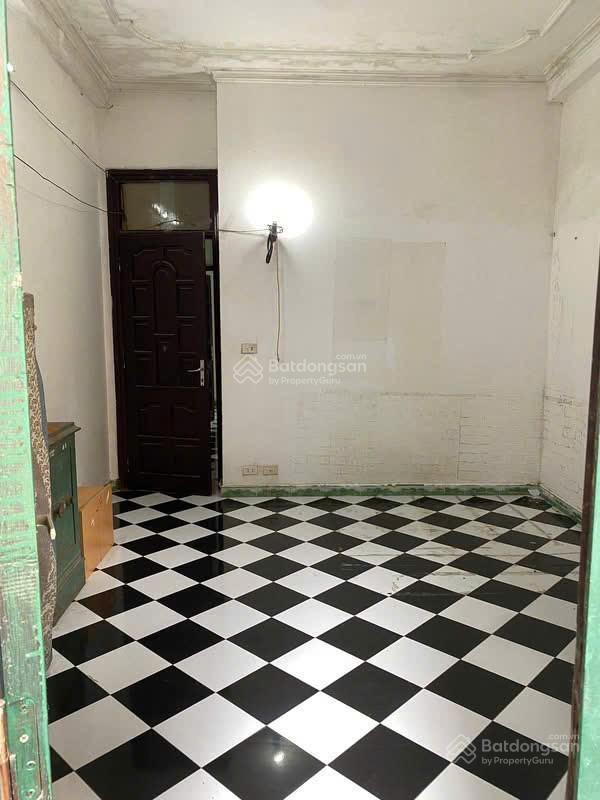 Cho thuê nhà ngõ gốc đề 40mx4 tầng, 12,5 triệu/th, 4 ngủ, 3 wc , full nội thất, ngõ nông, gần ô tô.