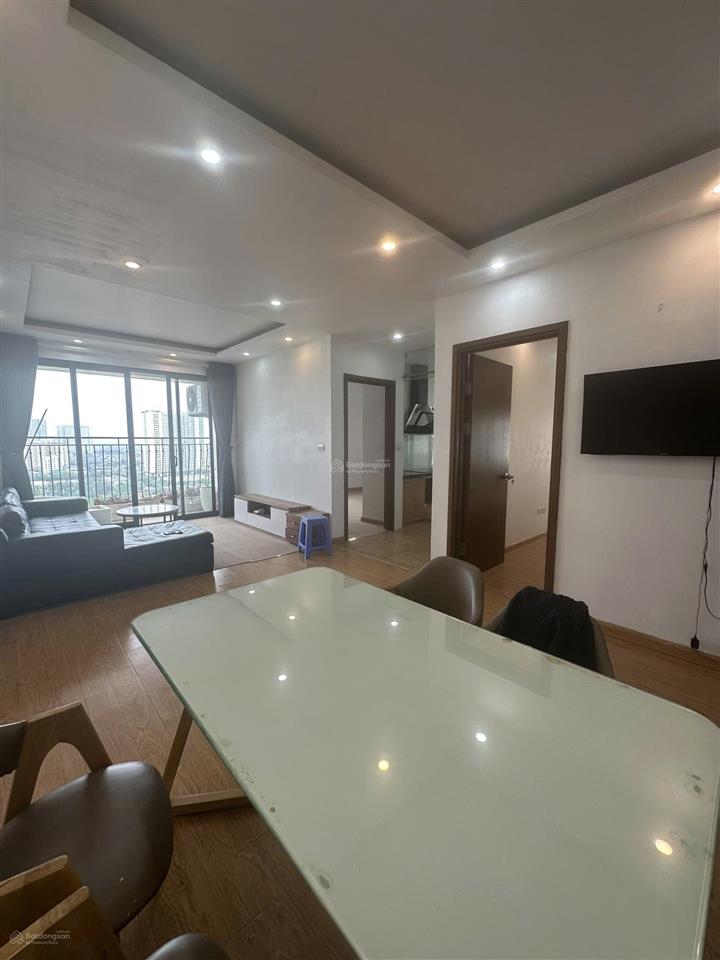 Cho thuê cc 885 tam trinh, 90m, 11,5 triệu/th, 3 ngủ 2 wc, full nội thất, căn góc thoáng.