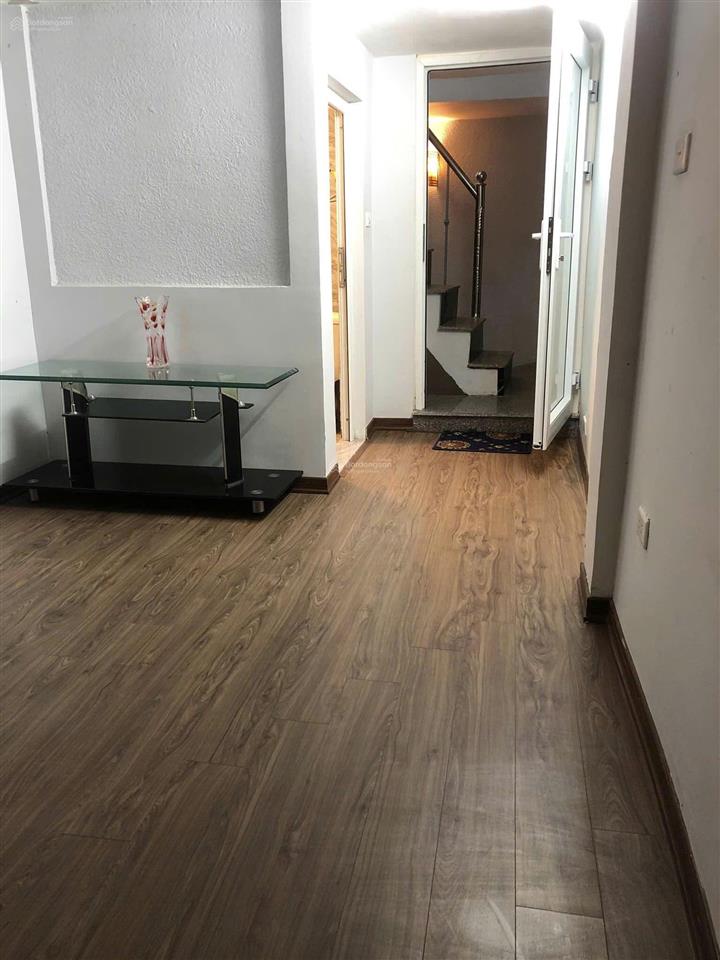 Cho thuê nhà đại la, 28mx4 tầng, 8,5 triệu/th, 3 ngủ, 2 wc, nhà đẹp mới, gần ô tô.
