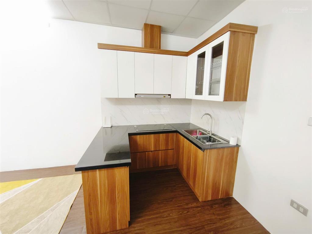 Cho thuê ch tầng 1 quỳnh mai, 80m, 9 triệu/th, 2 ngủ, 1 wc full nội thất, gần phố